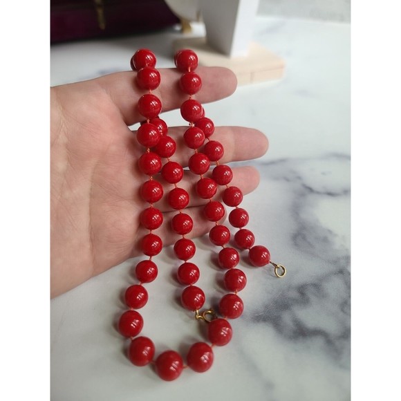 Vintage Cherry Red Plastic Beaded Necklace - Picture 6 of 9